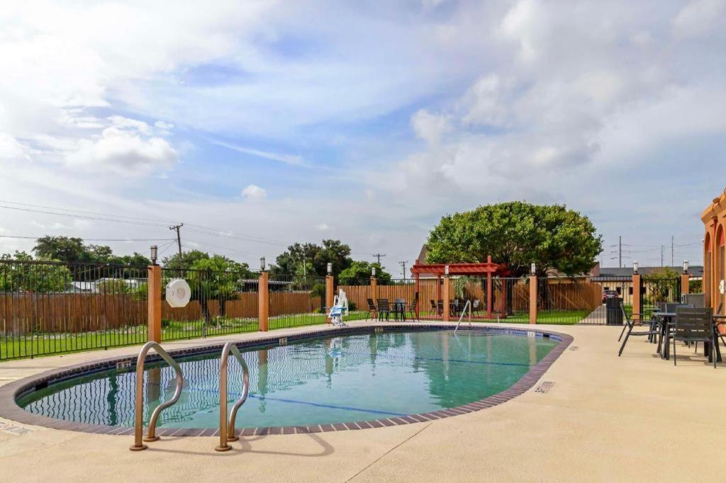 Best Western Northwest Corpus Christi Inn & Suites מראה חיצוני תמונה